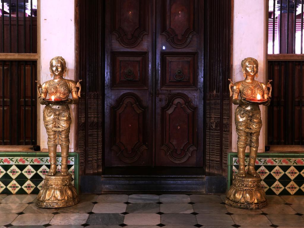 Chettinadu Mansion - An Authentic Heritage Palace Kanadukattan Exterior photo